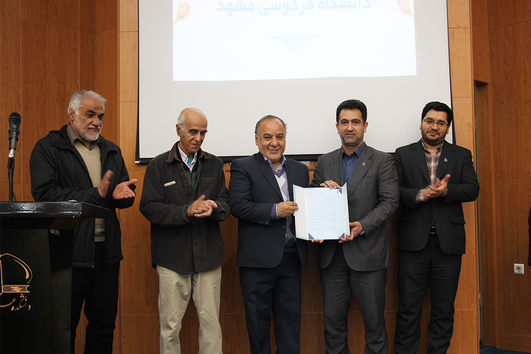 7cfd1b4d1150a76e8959fef592589360